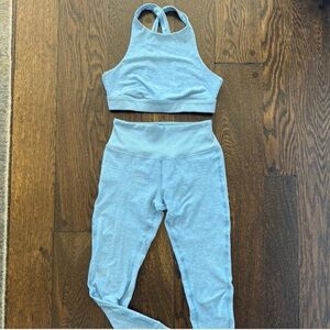 FINAL⬇️VGUC🩵ALO YOGA🩵ALOSOFT HALTER SPORTS BRA & LEGGINGS